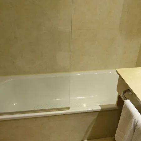 Alda Palacio Valdés 3* Avilés