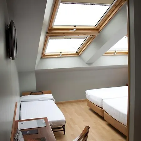 Alda Palacio Valdes 3*