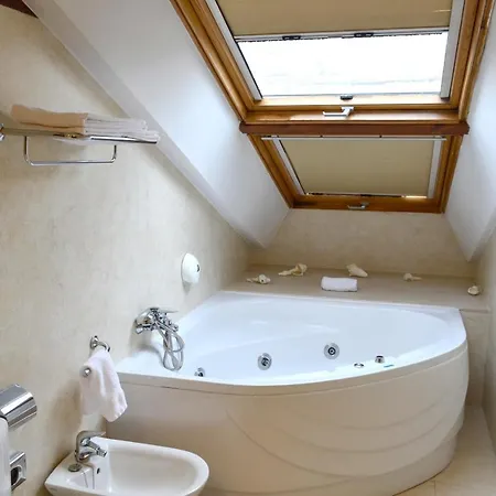 Alda Palacio Valdes Отель Авила