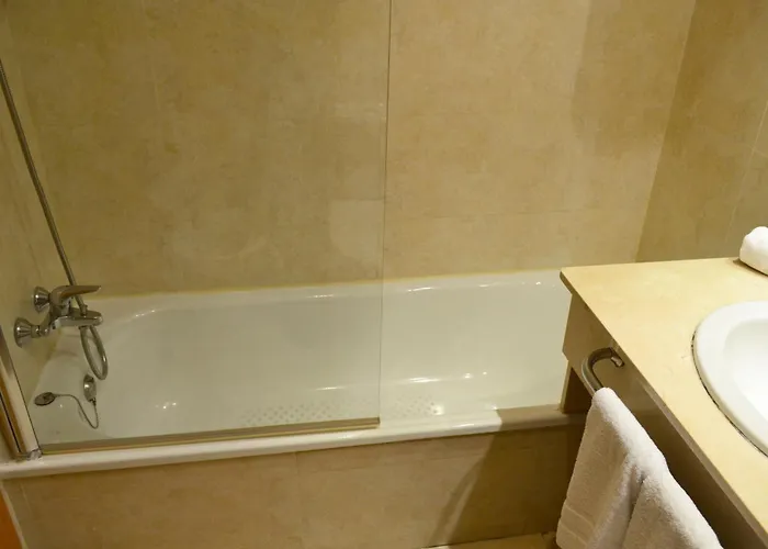 Alda Palacio Valdés 3* Avilés