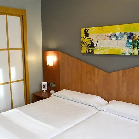 Szálloda Alda Palacio Valdes 3*