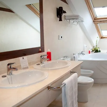 Alda Palacio Valdes Hotel