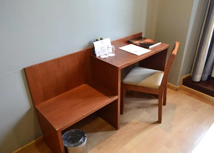 Alda Palacio Valdes Hotel 3*